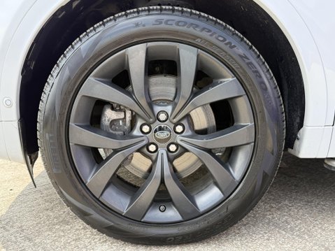 Land Rover Discovery Sport 1.5 P300e 12.2kWh R-Dynamic SE SUV 5dr Petrol Plug-in Hybrid Auto 4WD Euro 17