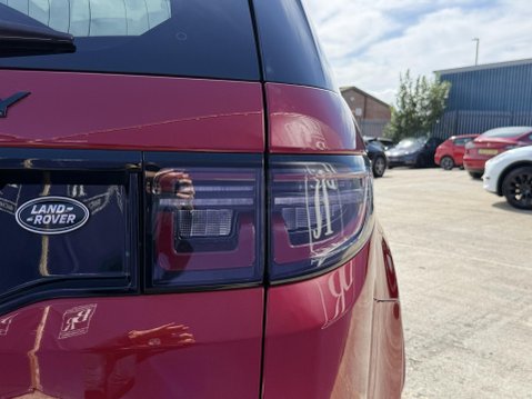 Land Rover Discovery Sport 1.5 P300e 12.2kWh R-Dynamic SE SUV 5dr Petrol Plug-in Hybrid Auto 4WD Euro 19