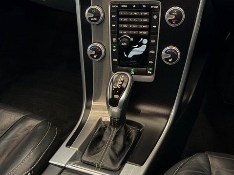 Volvo XC60 D4 R-DESIGN LUX NAV 13