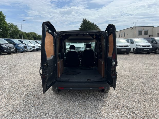 Fiat Doblo SWB L1H1 Low Roof Tecnico Air Con Sensors EURO 6 NO VAT 9