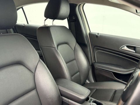 Mercedes-Benz A Class 1.5 A 180 D Sport Executive Auto 5dr 15