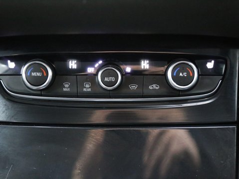 Vauxhall Grandland X 1.2 Turbo Sport Nav Euro 6 (s/s) 5dr 18