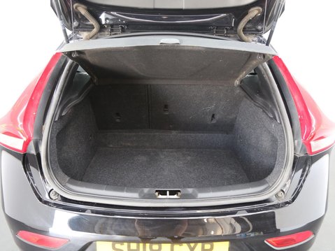 Volvo V40 2.0 T2 Inscription Euro 6 (s/s) 5dr 25