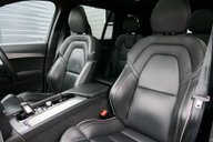 Volvo XC90 2.0 XC90 R-Design B5 MHEV AWD Auto 4WD 5dr 44