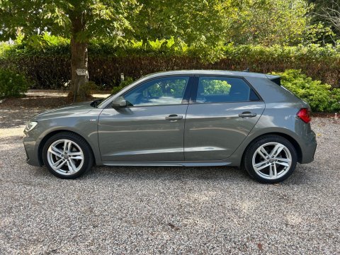 Audi A1 1.5 TFSI 35 S line Sportback Euro 6 (s/s) 5dr 5