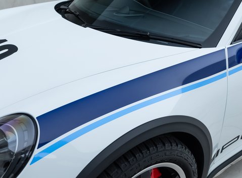 Porsche 911 Dakar 33