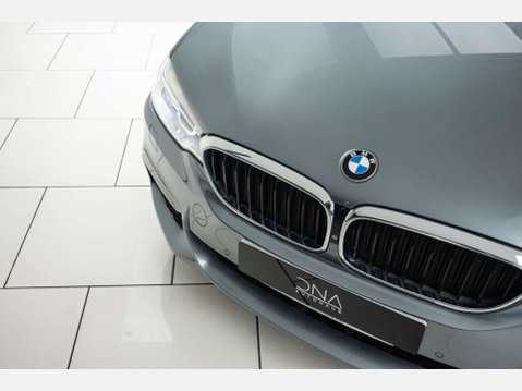 BMW 5 Series 3.0 540i xDrive M Sport Auto 4WD 4dr 68