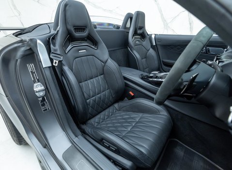 Mercedes-Benz AMG GT R Roadster 21