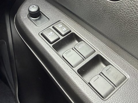 Suzuki Ignis 1.2 Dualjet 12V Hybrid SZ5 5dr 35