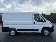 Peugeot Boxer 333 L1 H1 120 ps BlueHdi Professional - Sat Nav & Air Con 10