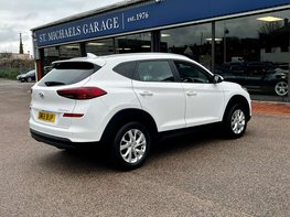 Hyundai TUCSON 1.6 Tucson SE Nav GDi 2WD 5dr 8