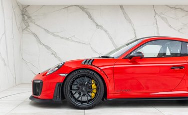 Porsche 911 GT2 RS (991) 43