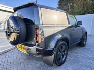 Land Rover Defender 90 D300 Hard Top X-Dynamic HSE 6