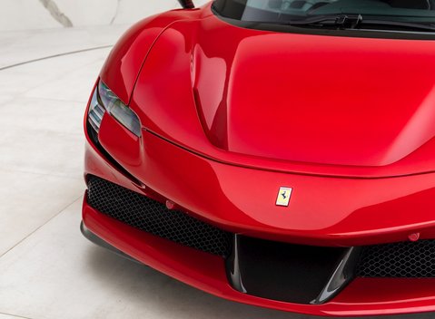 Ferrari SF90 Stradale 22