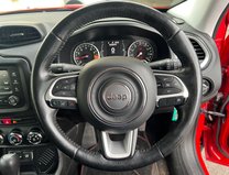 Jeep Renegade (Sold) 1.4T MultiAirII Longitude SUV 5dr Petrol DDCT Euro 6 (s/s) (140 ps) 19