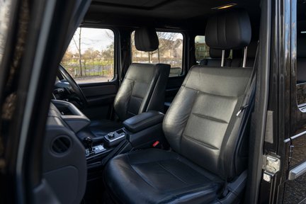 Mercedes-Benz G Series G350 BLUETEC 32