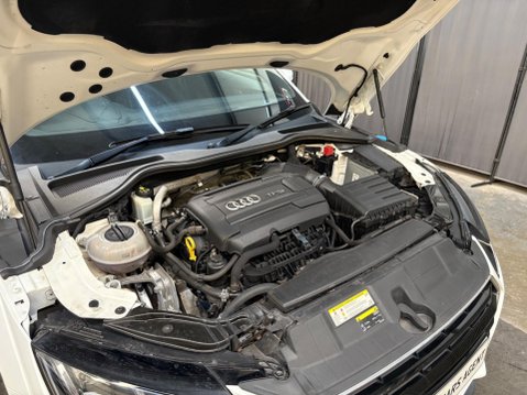 Audi TT 2.0 TFSI S line S Tronic Euro 6 (s/s) 3dr 51