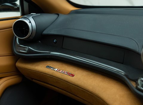 Ferrari GTC4 Lusso V12 23