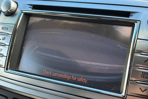 Toyota Hilux Icon 4X4 D-4D Double Cab Pickup - Sat Nav / Air Con / Rear Camera 15