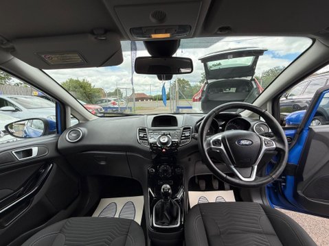Ford Fiesta 1.6 TDCi ECOnetic Titanium Euro 5 (s/s) 5dr 33