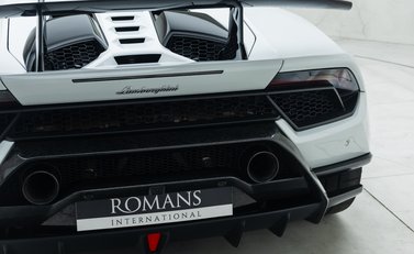 Lamborghini Huracan Spyder LP 640-4 PERFORMANTE 33