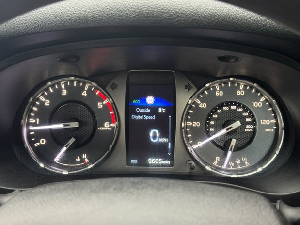Toyota Hilux Active | 2.4 LT [SOLD MM] Double Cab | Tow Bar | Camera | Air Con | 24