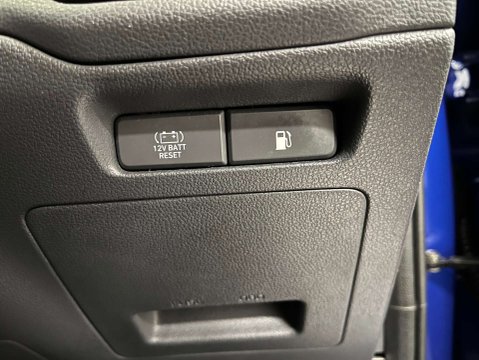 Hyundai IONIQ 1.6 IONIQ First Edition FHEV Semi-Auto 5dr 19
