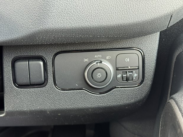 Mercedes-Benz Sprinter AUTO LWB L3H2 High Roof 315 Pro Air Con Sensors EURO 6 22