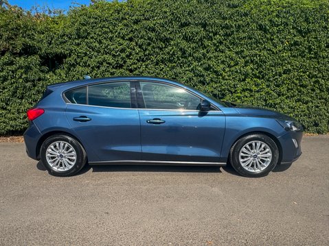 Ford Focus 1.0T EcoBoost Titanium Hatchback 5dr Petrol Auto Euro 6 (s/s) (125 ps) 33
