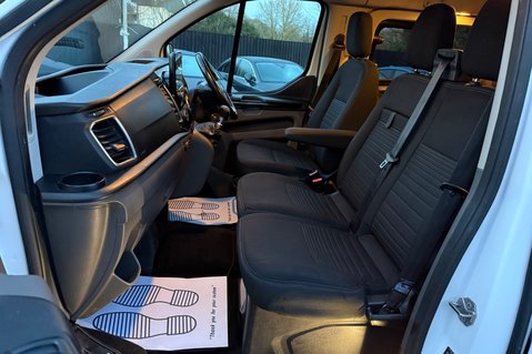 Ford Transit Custom 300 LIMITED DCIV L1 H1 6 SEATER - APPLE CARPLAY -HEATED SEATS/SCREEN 3