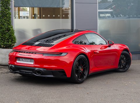 Porsche 911 Carrera 4 GTS (992) 4