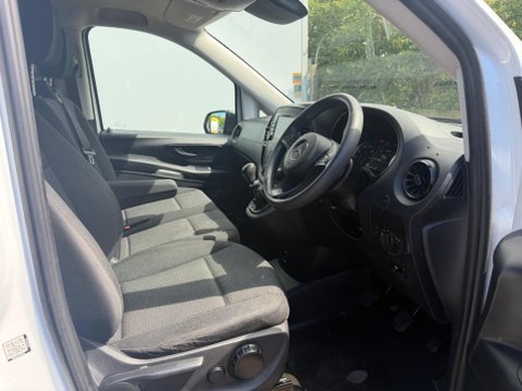 Mercedes-Benz Vito 2.1 114 CDI Progressive RWD L2 Euro 6 (s/s) 5dr 8