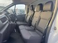 Renault Trafic 2.0 dCi ENERGY 28 Business+ Panel Van 5dr Diesel Manual SWB Standard Roof E 25