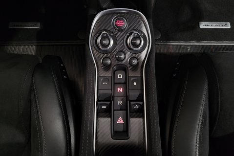 McLaren 600LT V8 SSG 15