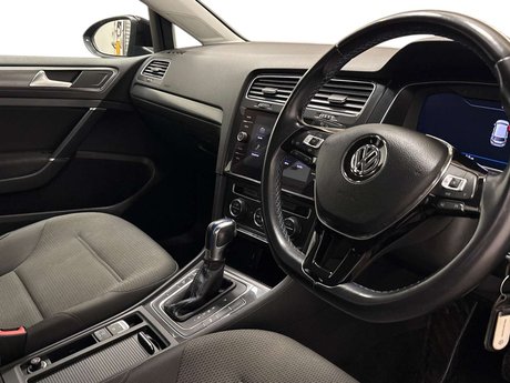 Volkswagen Golf e-Golf 5dr 6