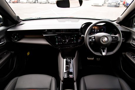 Alfa Romeo Junior TB IBRIDA DCT