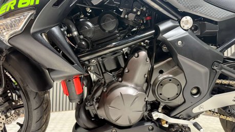 Kawasaki Er ER6 N 2010 NAKED 650CC 23K MOT 09/27 IDEAL FIRST BIG BIKE 21