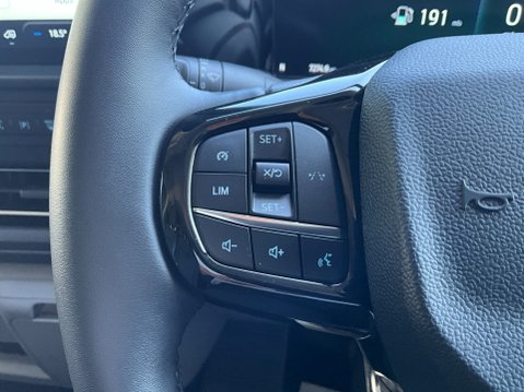 Ford Transit Custom 2.0 320 EcoBlue Limited Crew Van Auto L2 H1 Euro 6 (s/s) 5dr 20