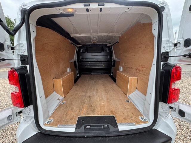 VAUXHALL VIVARO LWB L2H1 LOW ROOF PRO F2900 AIR CON SENSORS EURO 6 DN24...