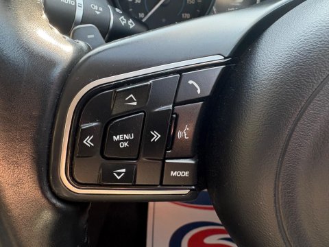 Jaguar XE PORTFOLIO 25