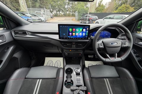Ford Focus ST -PAN ROOF -PARKING/PERFORMANCE/ASSIST PACKS -HUD -B&O - MEAN GREEN 13
