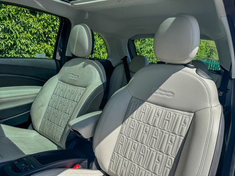Fiat 500e 42kWh La Prima Hatchback 3dr Electric Auto (118 ps) 10