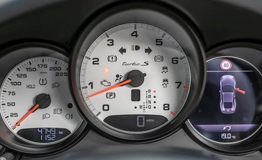 Porsche 911 (991) Turbo S 19