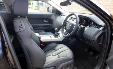 Land Rover Range Rover Evoque 2.2 SD4 Pure Coupe 8