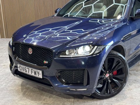 Jaguar F-Pace 3.0 F-PACE V6 S AWD D Auto 4WD 5dr 35