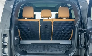 Land Rover Defender 90 V8 CARPATHIAN EDITION 42