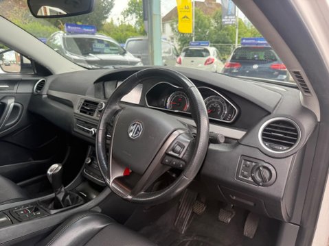 MG MG6 1.9 DTi Tech TS Euro 5 (s/s) 5dr 14