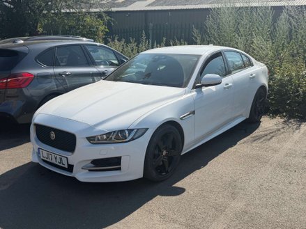 Jaguar XE 2.0 XE R-Sport D Auto 4dr