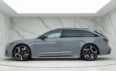 Audi RS6 Avant Carbon Black 2