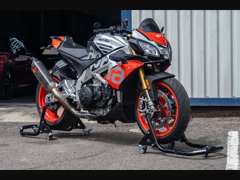 Aprilia Tuono 1.1 Tuono V4 1100 Factory 5